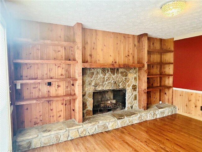 Building Photo - 2100 Old Forge Way