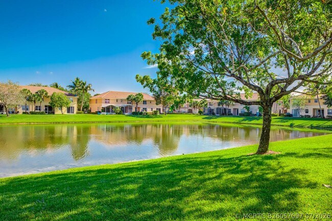 Building Photo - 446 Rainbow Springs Terrace