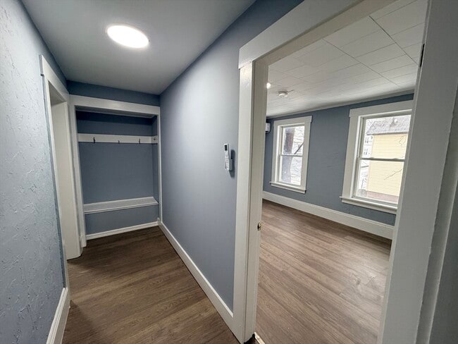 Building Photo - 22 Knowlton St