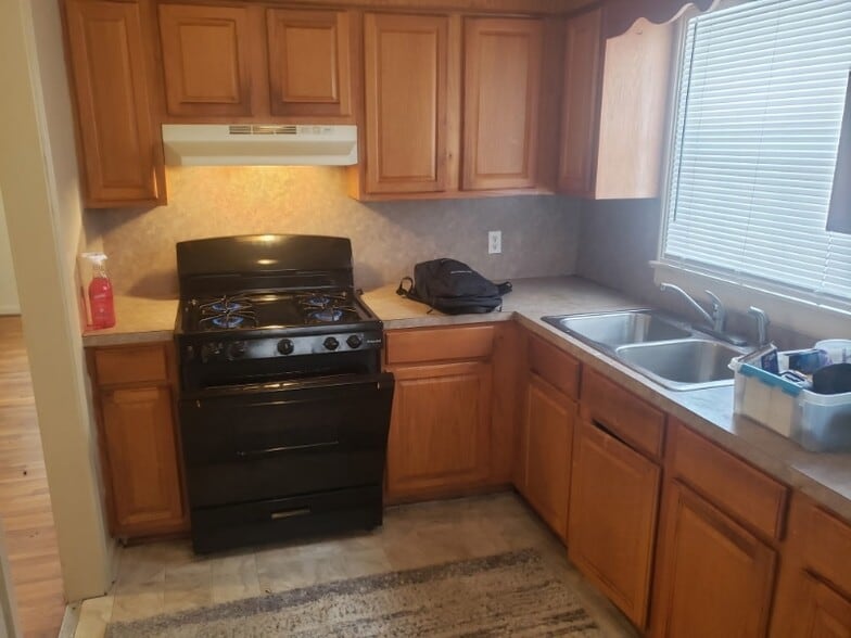 Building Photo - 5 Phyllis St