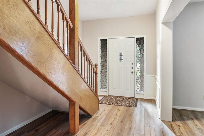 Building Photo - 5402 Summerfield Ln