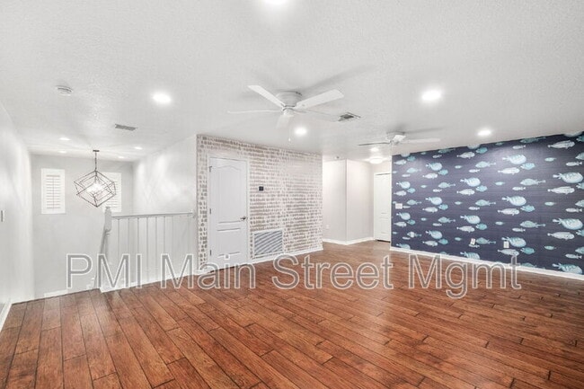 Building Photo - 689 Evening Sky Dr