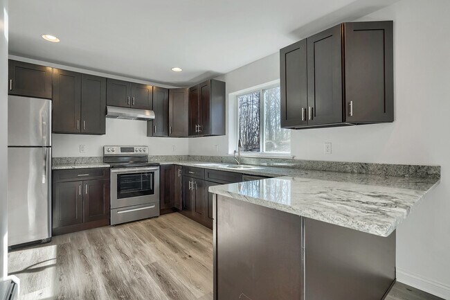 Building Photo - 43 Brewer Rd