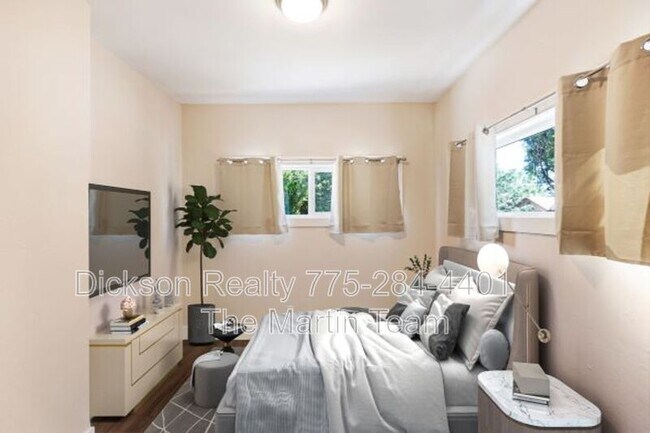 Building Photo - 309 4th St