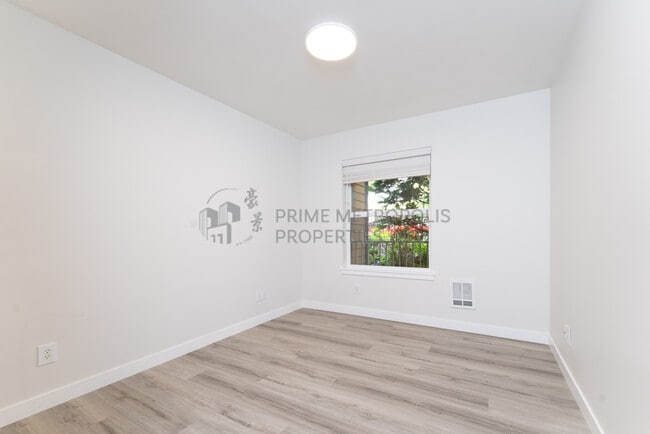 Building Photo - 1515 E Yesler Wy