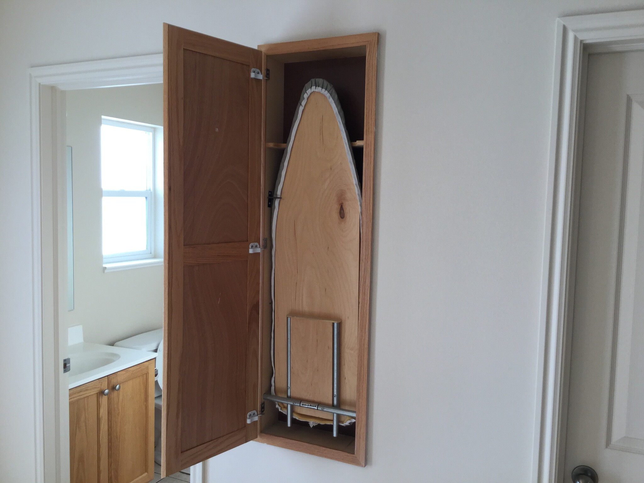 Building Photo - 479 Raven Way