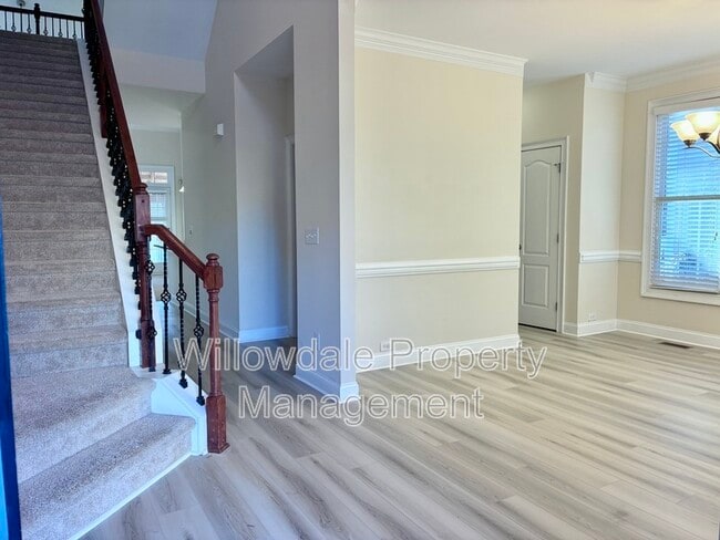 Building Photo - 121 Orianna Dr