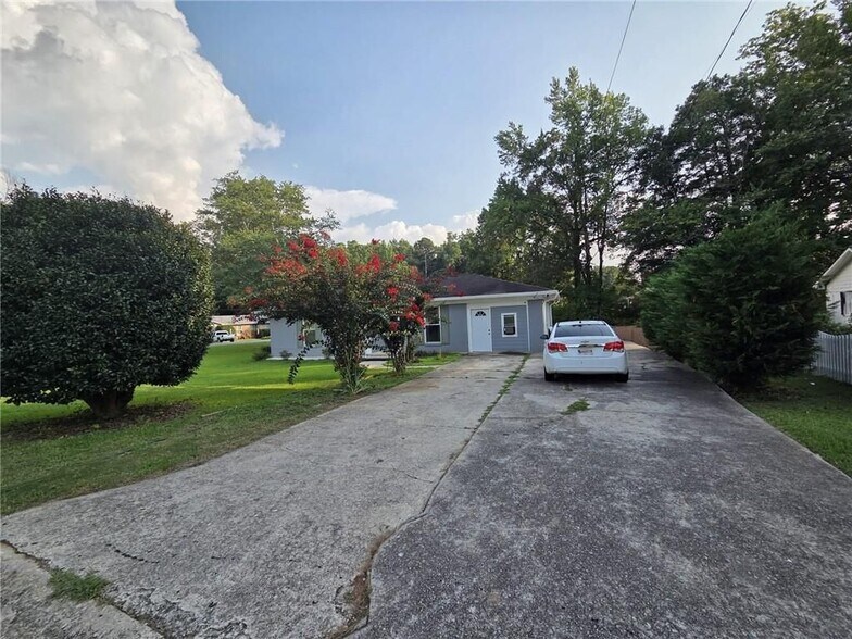 Building Photo - 762 Lancelot Dr