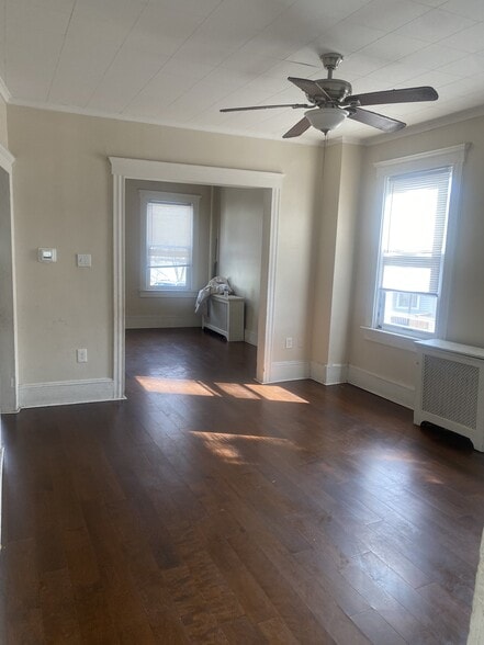 Building Photo - 29 Oakwood Ln