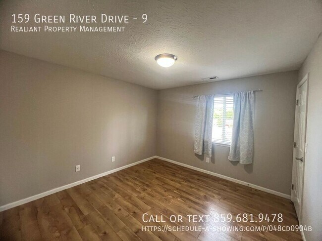 Building Photo - 159 Green River Dr