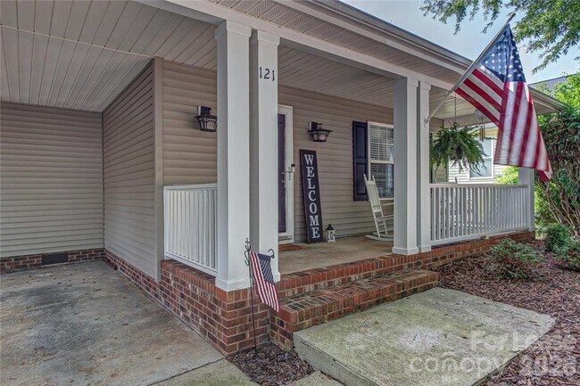 Building Photo - 121 Pratt St