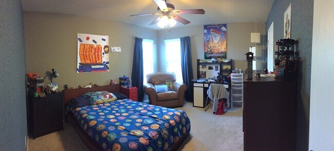 Building Photo - 8911 Rainbow Crk