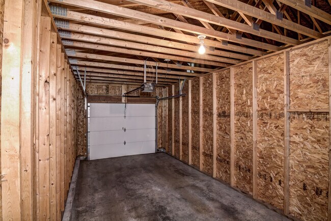 Building Photo - 3133 Hidden Pl