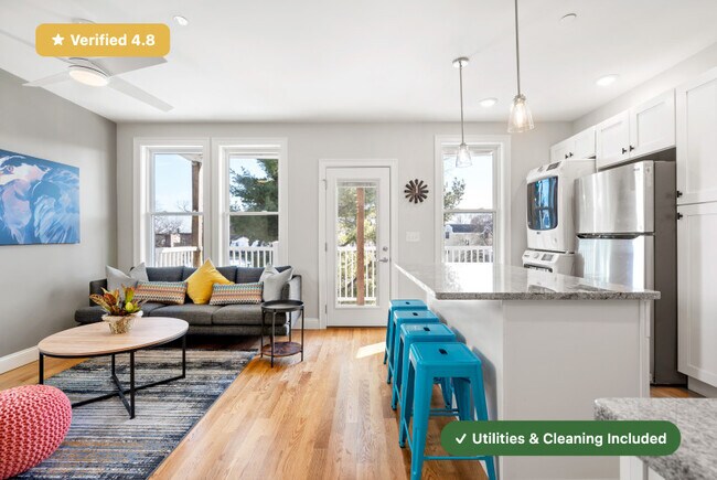 Building Photo - Furnished Bedroom with Private Bath in East Boston