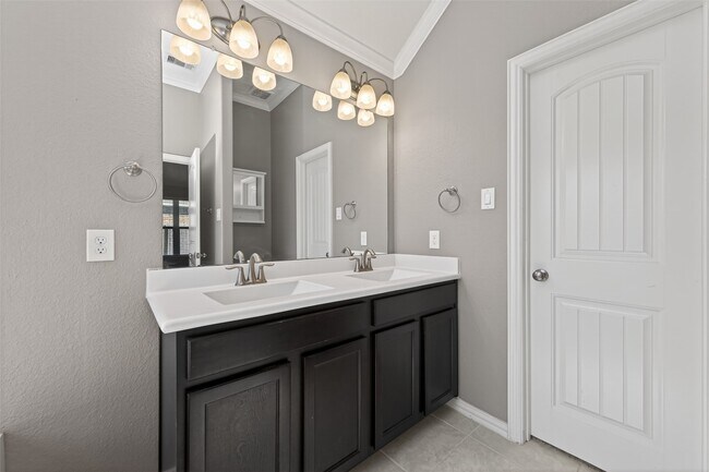 Building Photo - 2248 Ivy Wall Dr