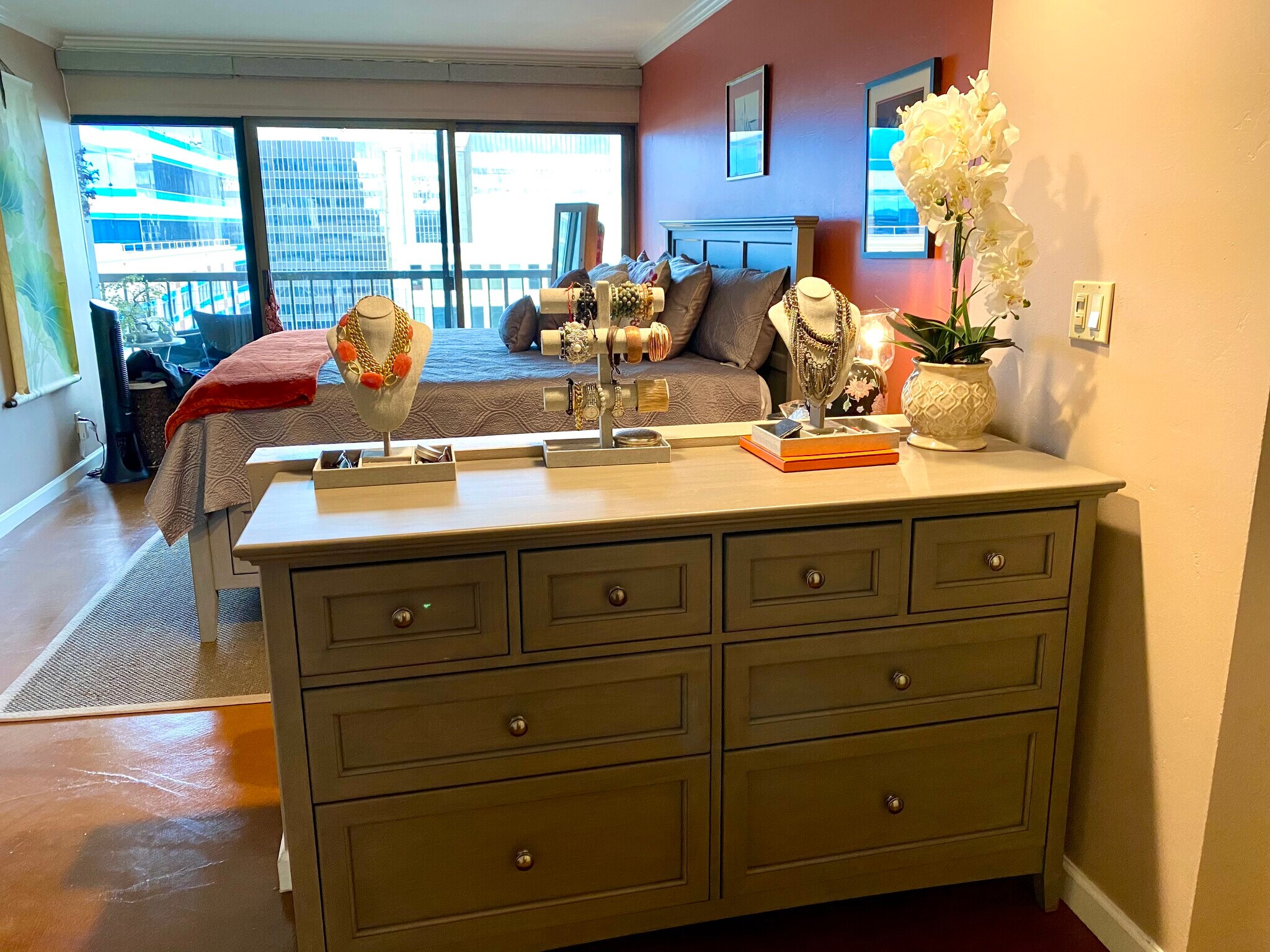 Building Photo - 500 N St