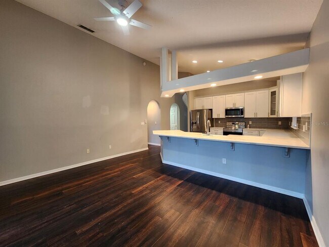 Building Photo - 1860 Ashland Trail