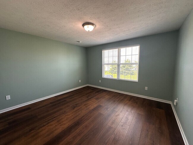 Building Photo - Beautiful 3-Bedroom Home in Desirable Village at Armstrong Farms