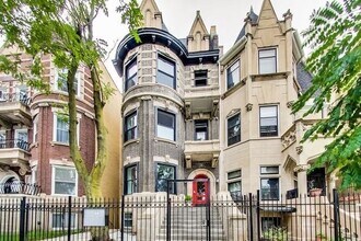 Building Photo - 4516 S King Dr