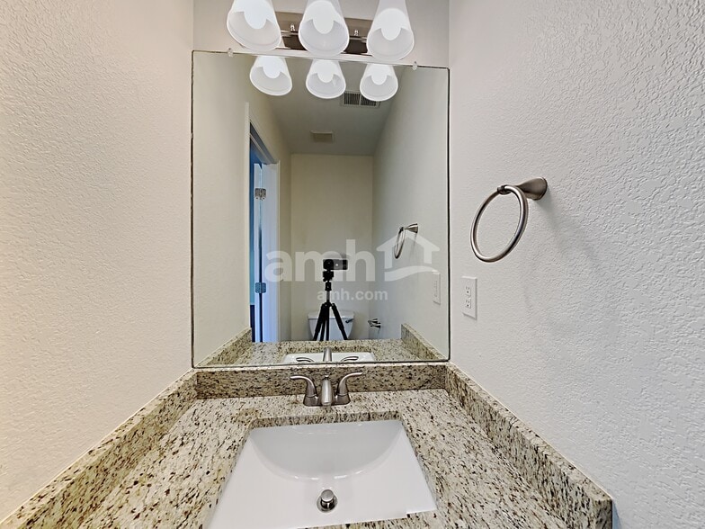 Building Photo - 13812 E 104th Pl