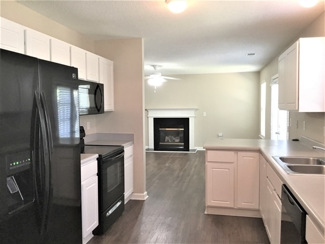 Building Photo - 10 Red Shirt Ct