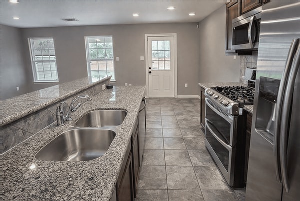 Building Photo - 2518 Staples St