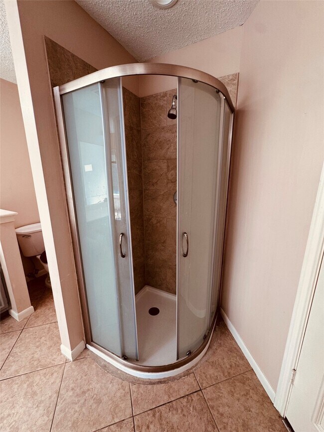 Building Photo - 14810 Rancho Vista Dr