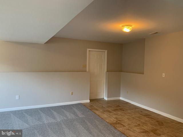 Building Photo - 8717 Forest Glen Cir