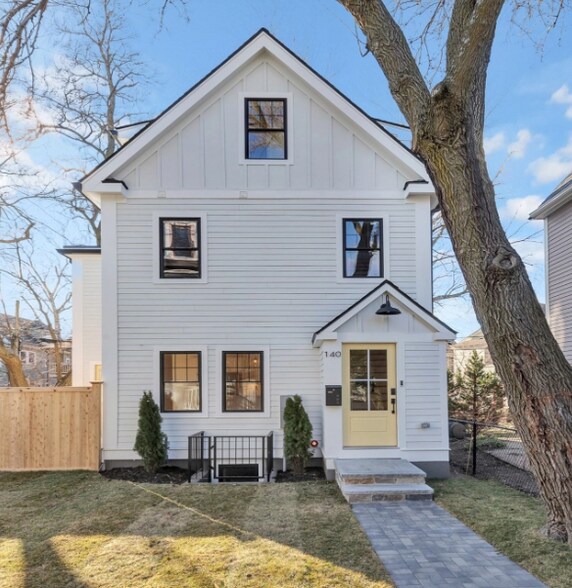 Primary Photo - 140 Rindge Ave
