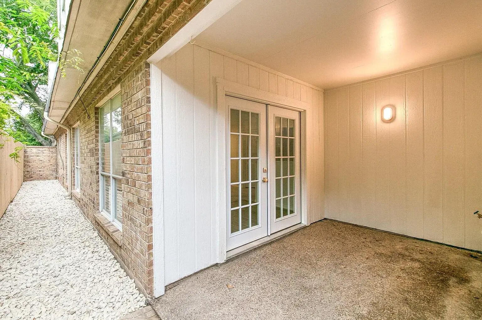 Building Photo - 5431 Collinwood Ave