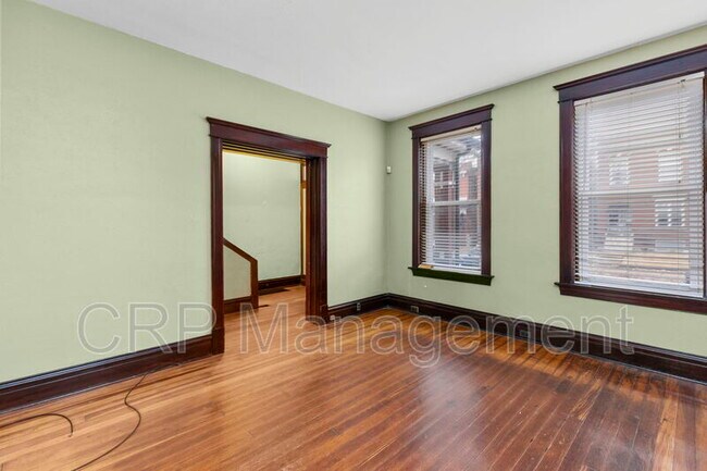 Building Photo - 3404 Hartford St