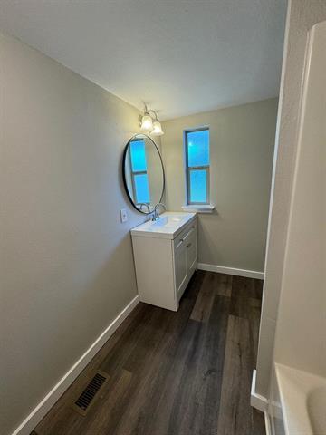 Building Photo - 1201 N Rusk St