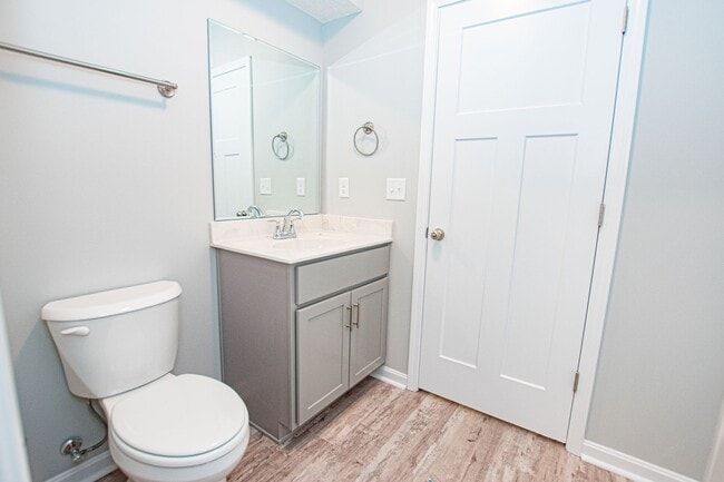 Building Photo - 500 Eagle Pointe Dr