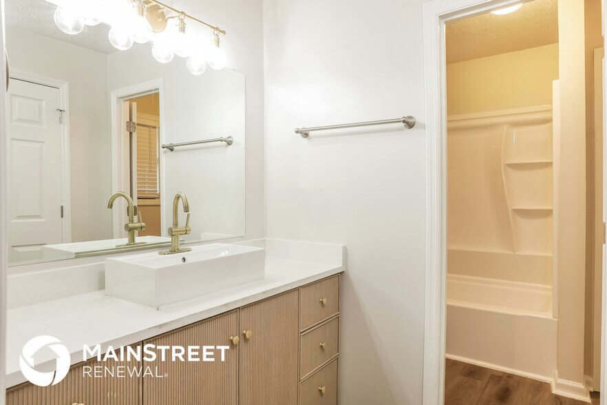 Building Photo - 4771 N Springs Rd NW