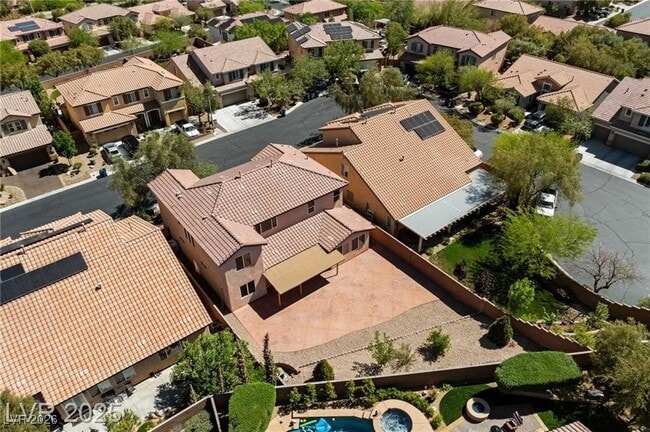 Building Photo - 10281 Wolves Den Ln