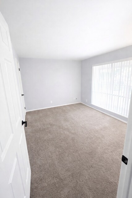 Building Photo - 6495 E Happy Canyon Rd