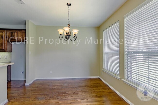 Building Photo - 1211 Limestone Creek Dr