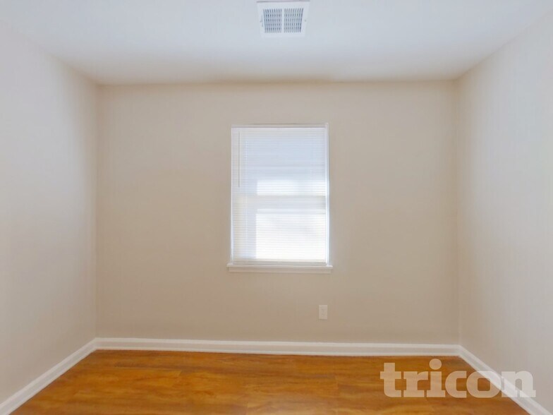 Building Photo - 10107 Cromarty Ln