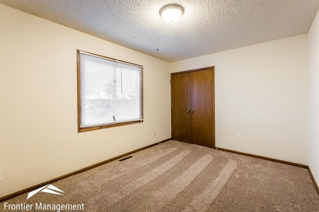 Building Photo - Incredible 2 Bedroom Duplex for Rent!