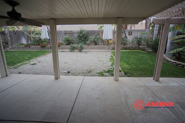 Building Photo - Beautiful Home in Northwest Bakersfield!