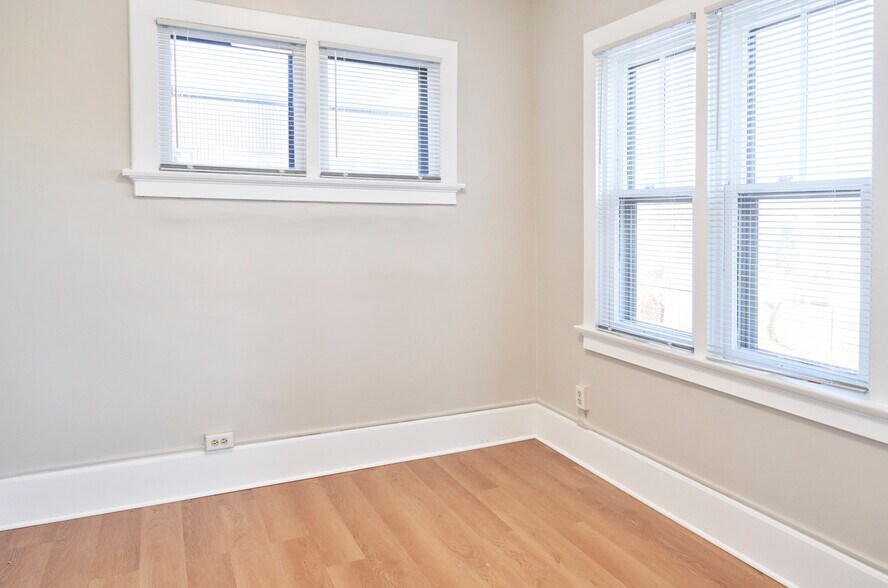 Building Photo - 755 Marshall Ave
