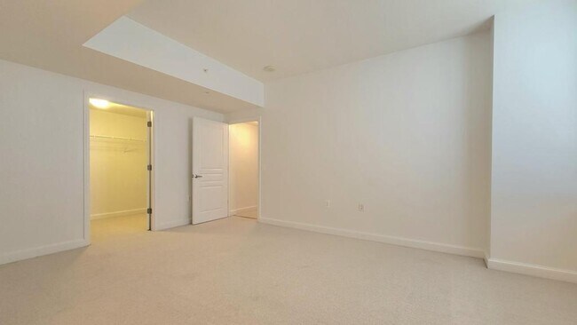 Building Photo - 2451 Midtown Ave