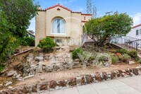 Building Photo - 4753 El Centro Ave