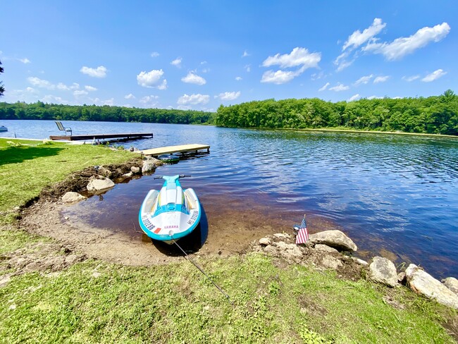 Small beach great for wadding into the water - 83 Burncoat Ln