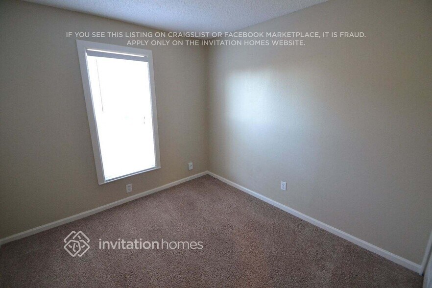 Building Photo - 569 E Wigeon Way