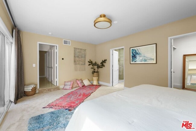 Building Photo - 3194 Rossini Pl