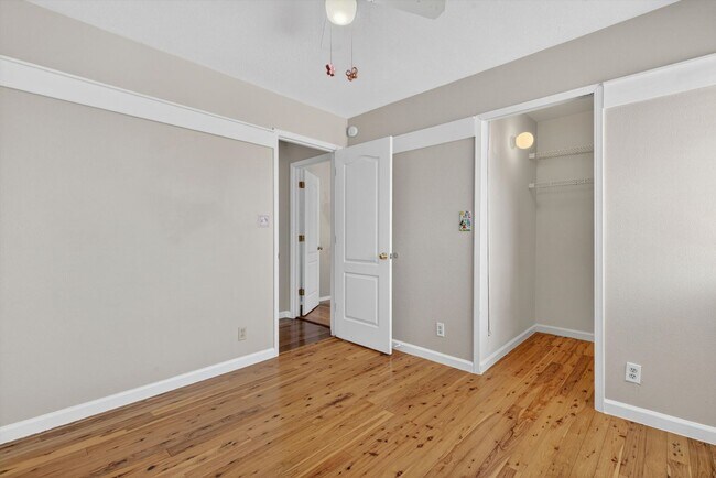 Building Photo - 2413 Agua Fria Dr NE