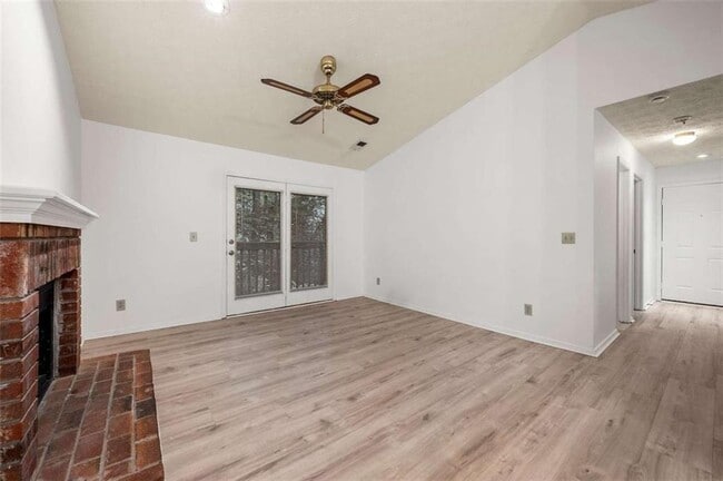 Building Photo - 1306 McClelen Way