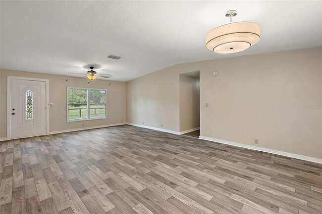 Building Photo - 3999 County Rd 513