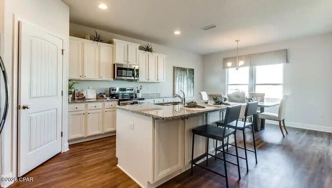 Building Photo - 220 Bridge Harbor Dr